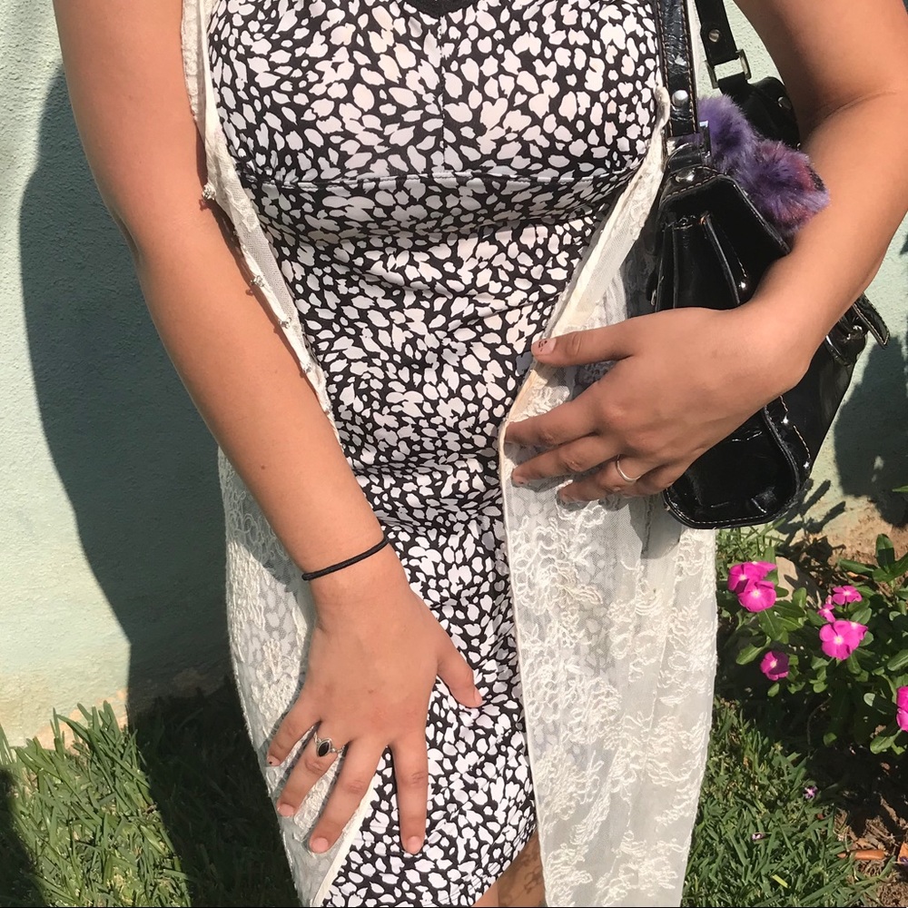 Cute Marlyn Monroe satin black and white dress🎱🍬